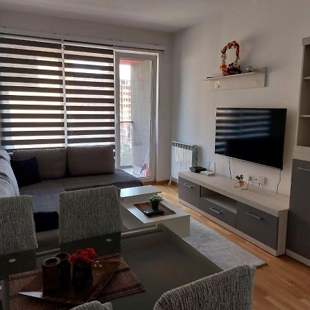 New Modern Apartment 42 Σκόπια Εξωτερικό φωτογραφία