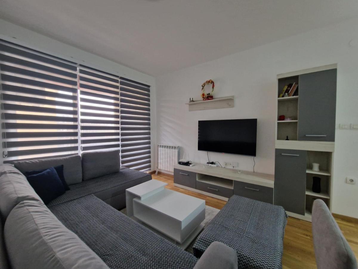 New Modern Apartment 42 Σκόπια Εξωτερικό φωτογραφία