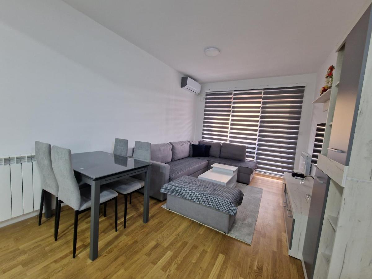 New Modern Apartment 42 Σκόπια Εξωτερικό φωτογραφία