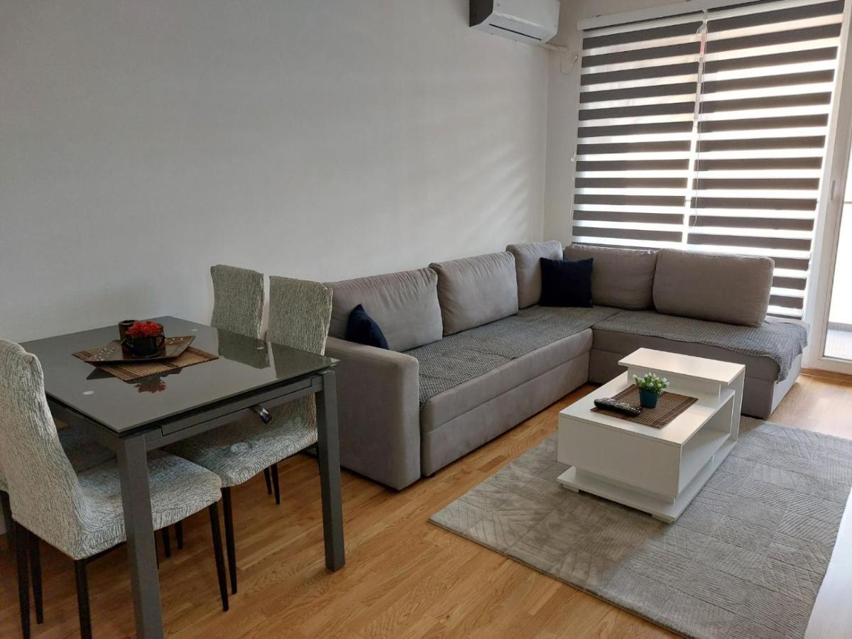 New Modern Apartment 42 Σκόπια Εξωτερικό φωτογραφία